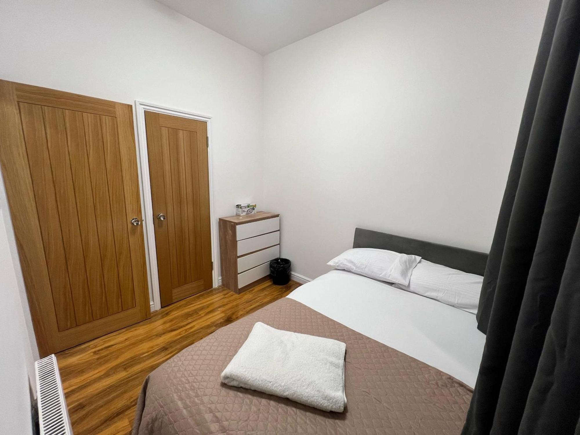 World Hotel Лондон Экстерьер фото